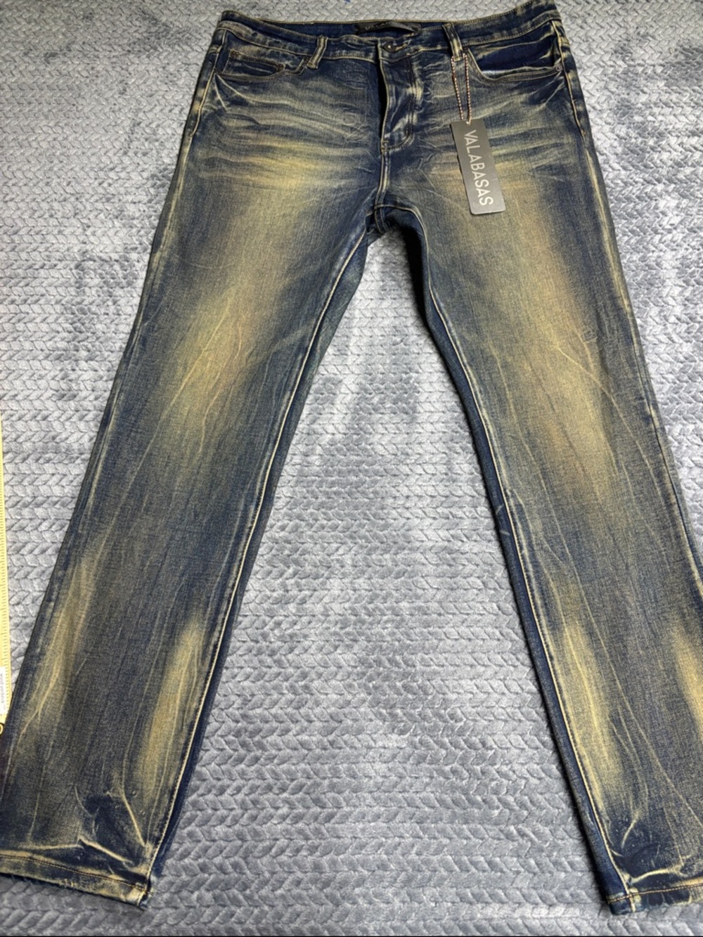 VALABASAS Straight Men's Jeans in Washed Dark Blue with Yellow Fade
